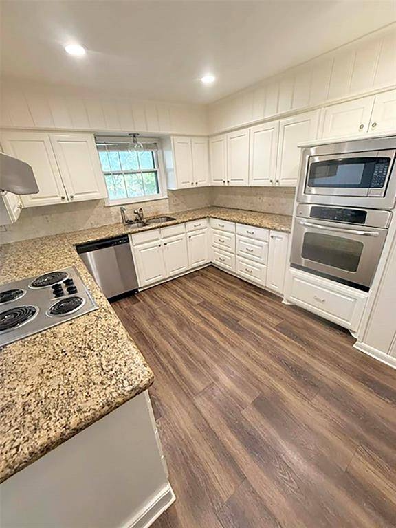 2710 Crestwood Place, Denton, TX 76209