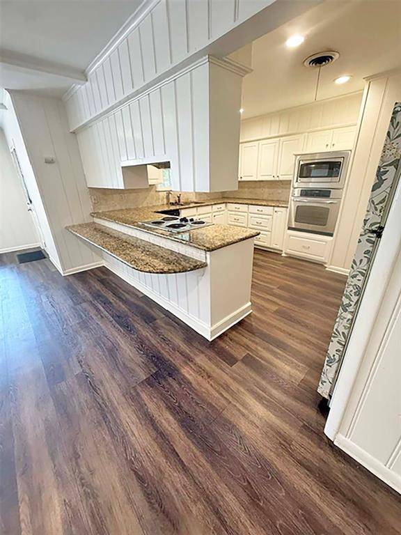 2710 Crestwood Place, Denton, TX 76209