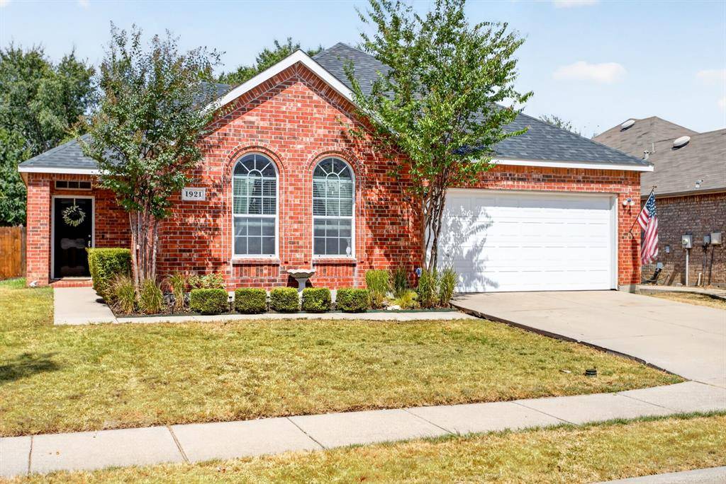 1921 Wild Horse Way, Fort Worth, TX 76247