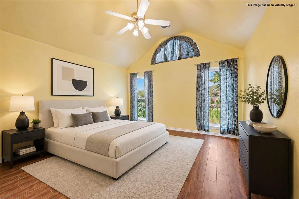 2233 Wembley Wood Lane, Bedford, TX 76022