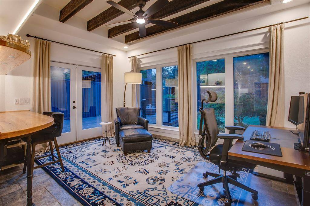 9431 Hobart Street, Dallas, TX 75218