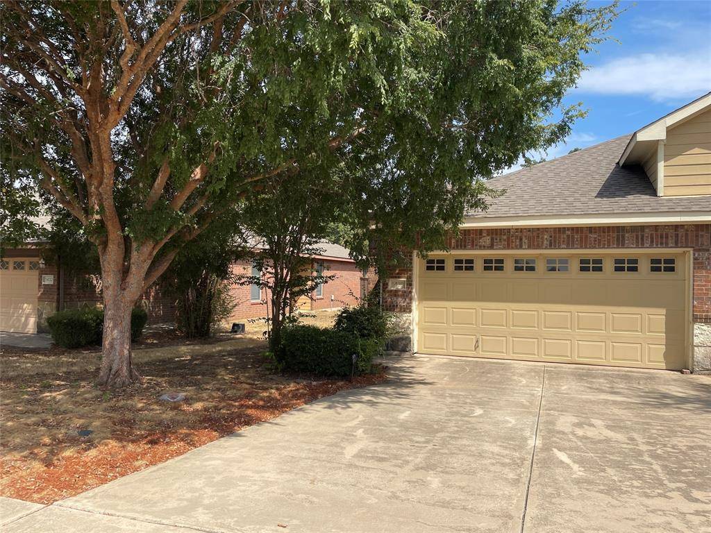1430 Ravenwood Lane, Mansfield, TX 76063
