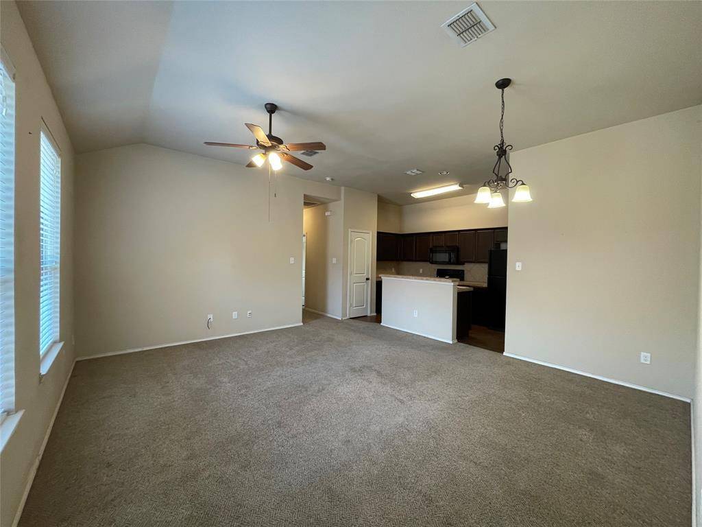 1430 Ravenwood Lane, Mansfield, TX 76063