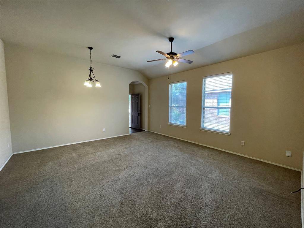 1430 Ravenwood Lane, Mansfield, TX 76063