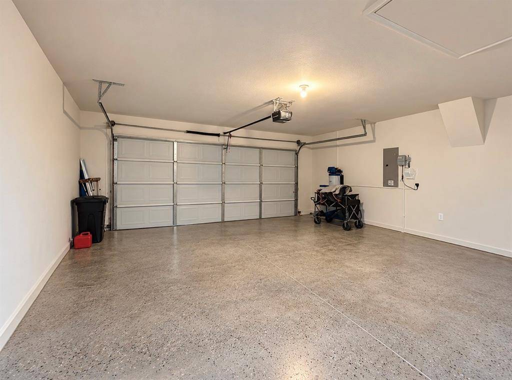 100 Gardenia Drive, Azle, TX 76020