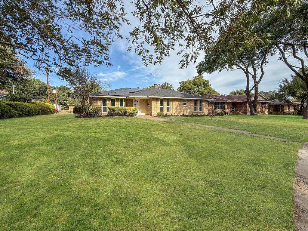 2147 Oak Valley Lane, Dallas, TX 75232