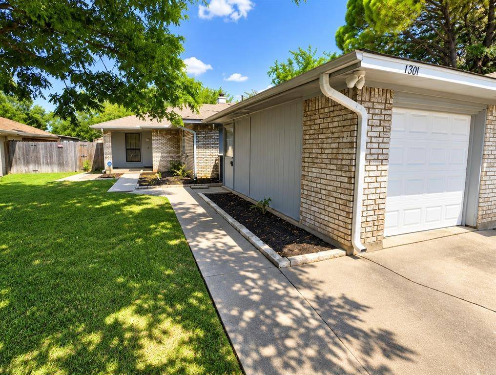 4209 Wingrove Drive, Arlington, TX 76015