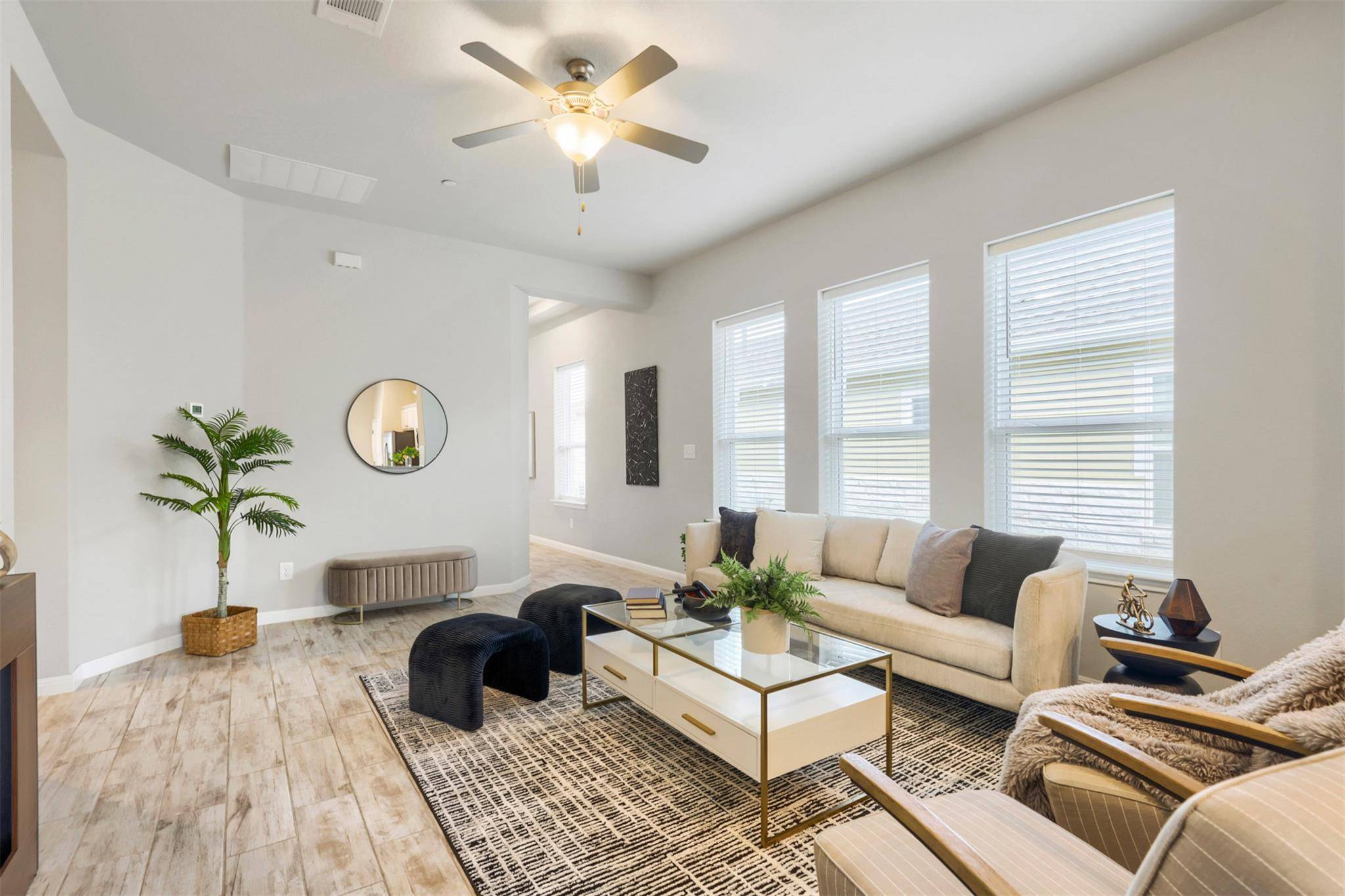 2800 Joe Dimaggio BLVD #21, Round Rock, TX 78665