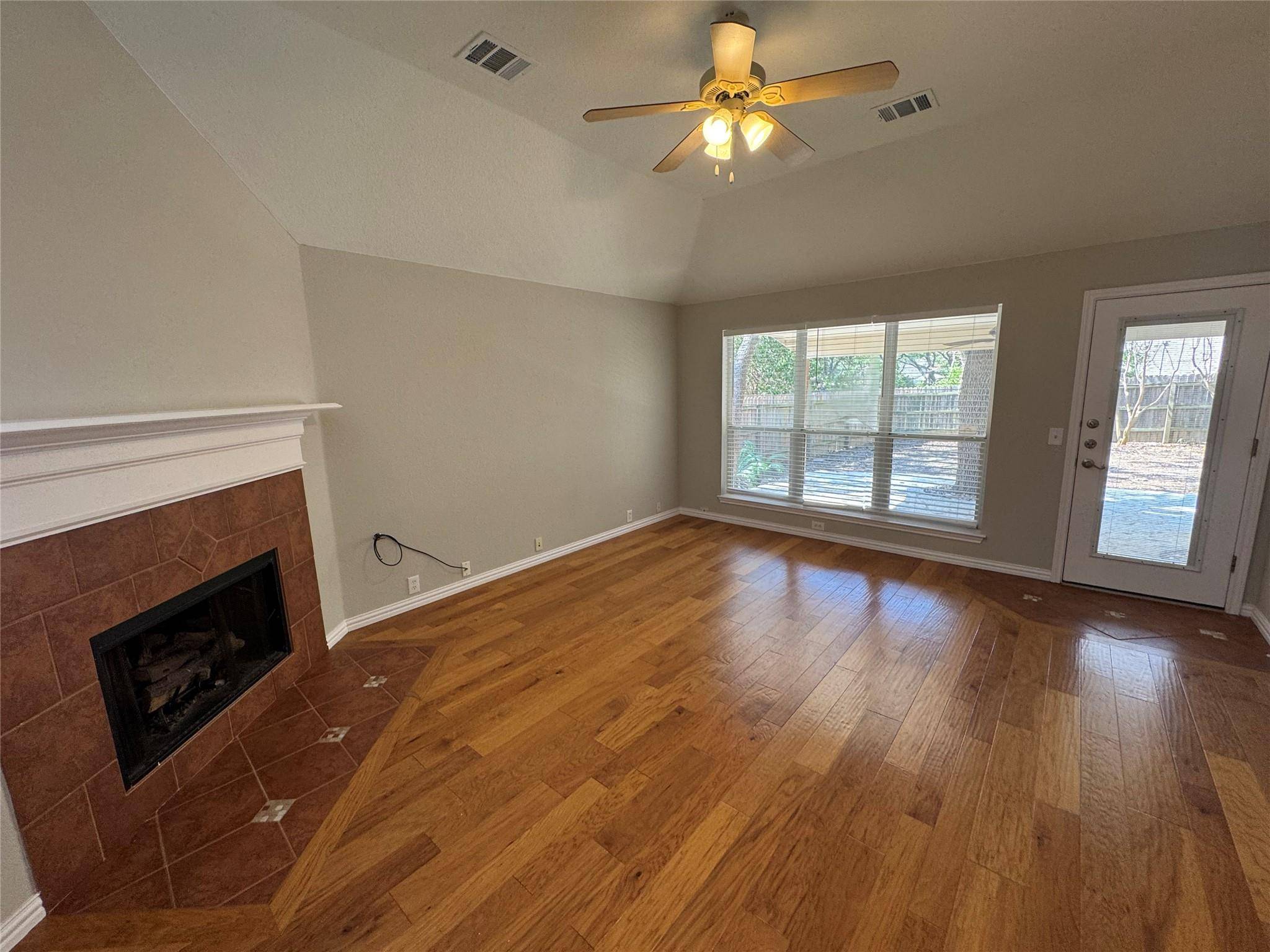 4913 Calhoun Canyon LOOP, Austin, TX 78735