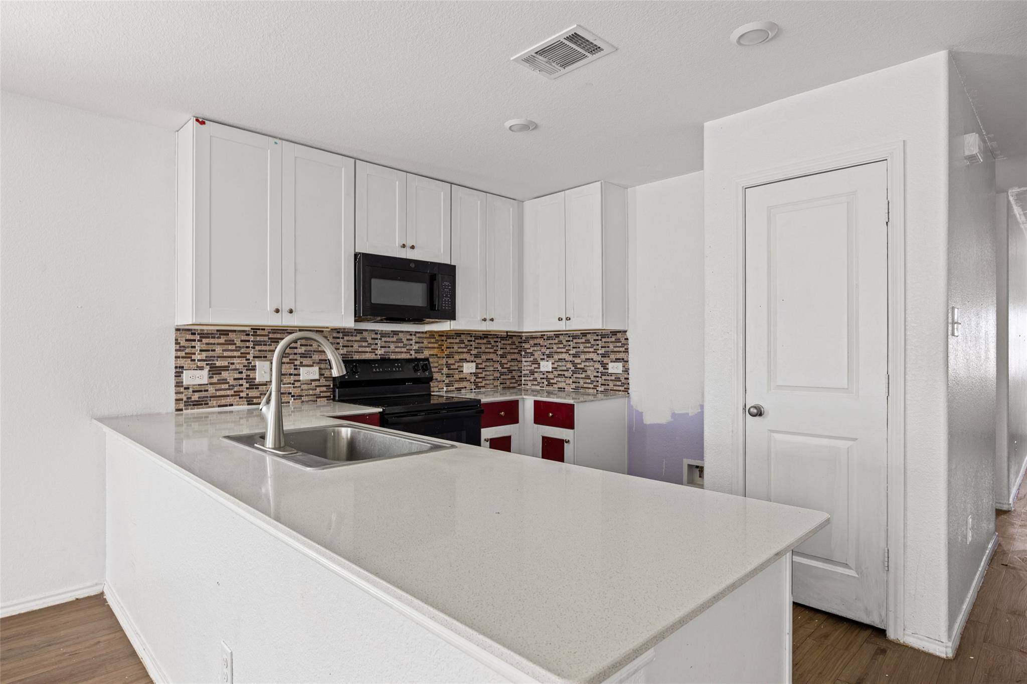 216 Hellcats WAY, Jarrell, TX 76537