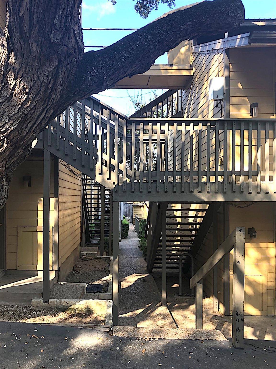 1000 W 26th ST #207, Austin, TX 78705