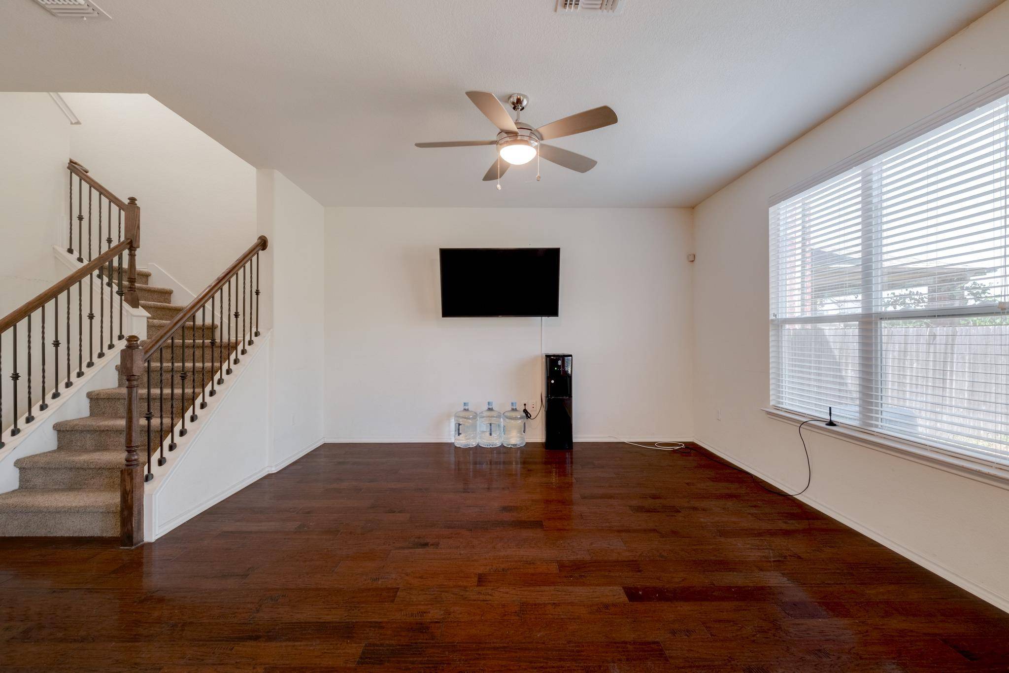 1404 Verdana DR, Austin, TX 78753