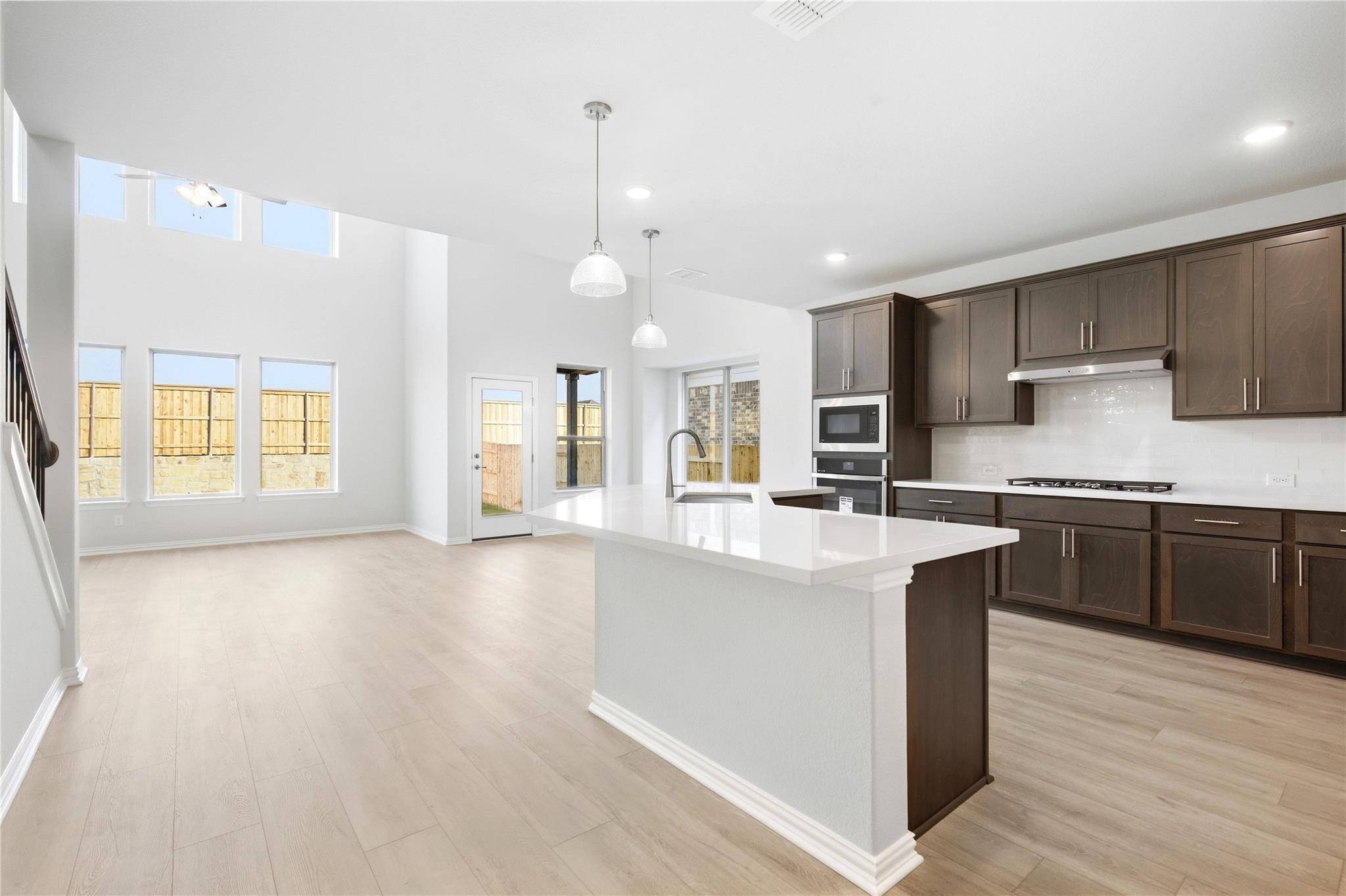 409 Grey Leaf RD, Buda, TX 78610