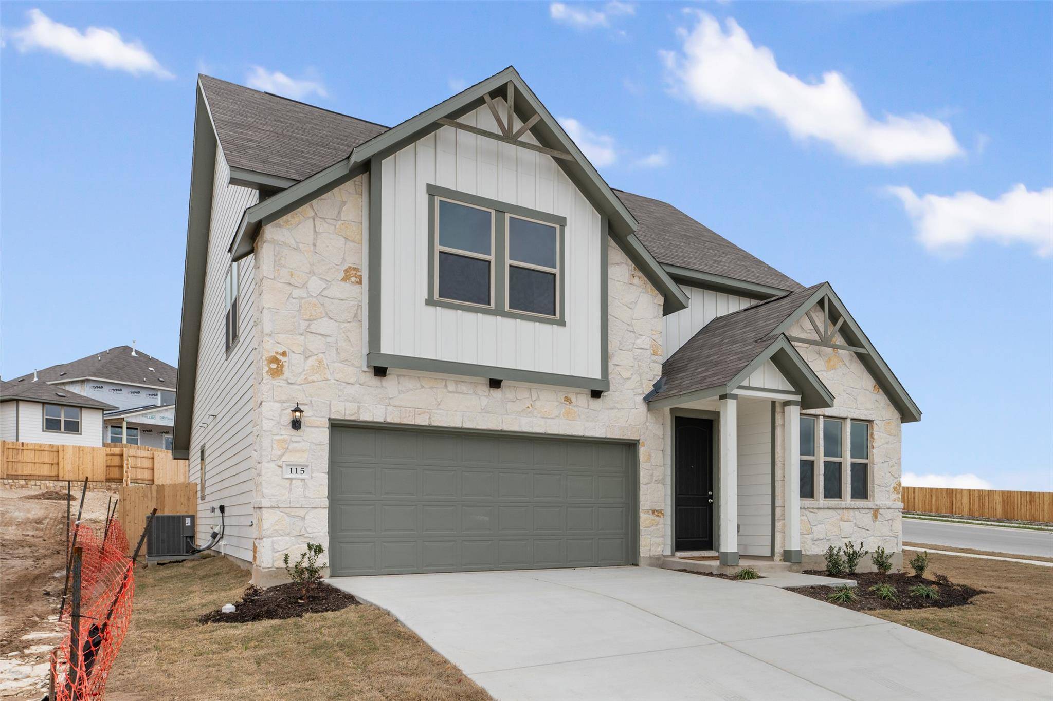 128 Arlington Park LOOP, Hutto, TX 78634