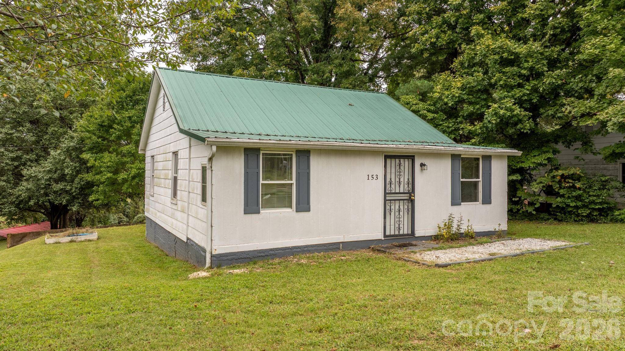 153 Autumn LN, Spindale, NC 28160
