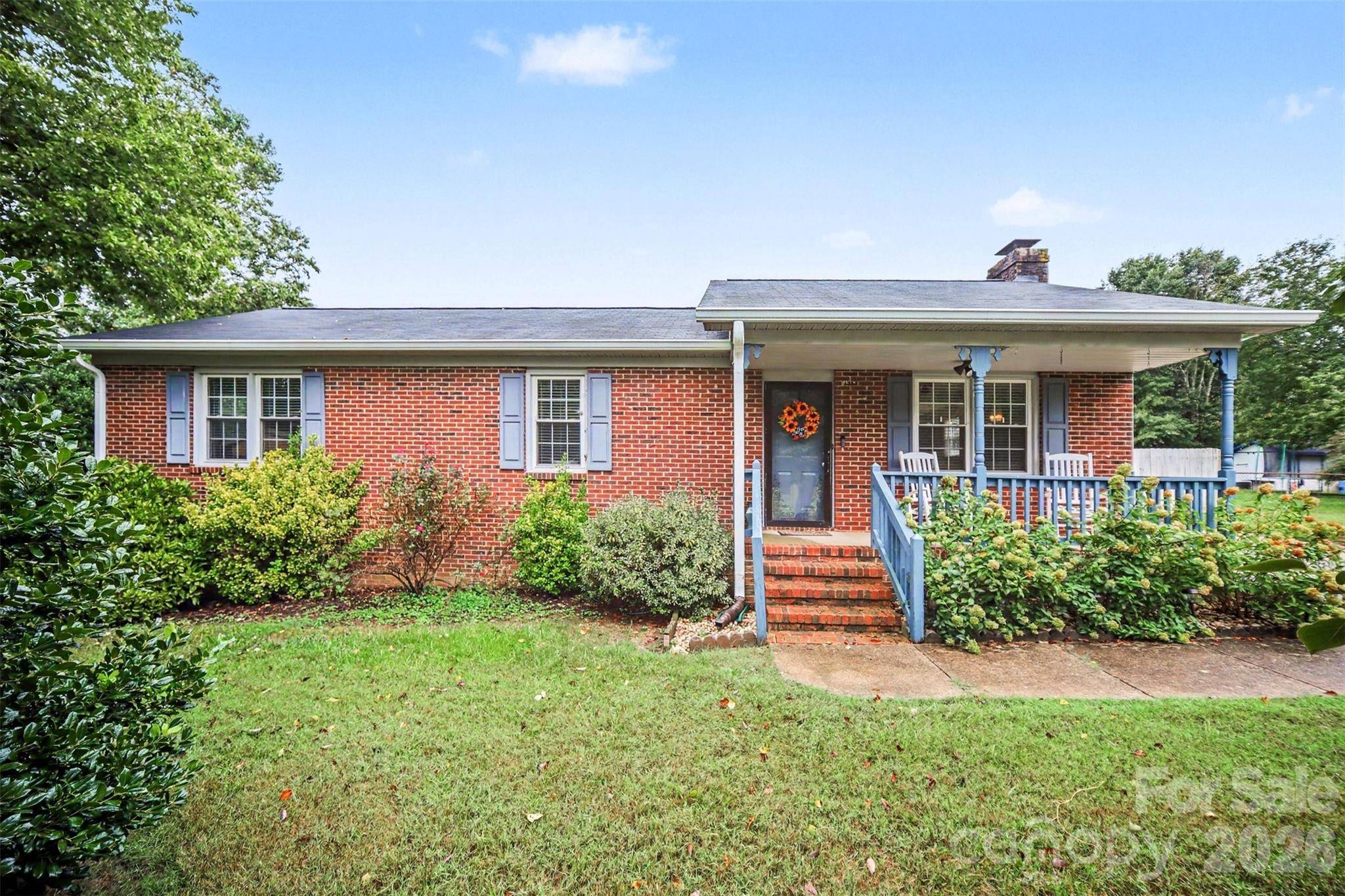 205 Wrentree LN, Gastonia, NC 28056