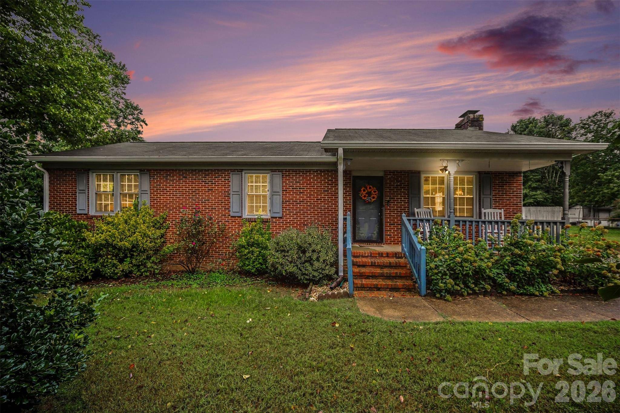 205 Wrentree LN, Gastonia, NC 28056