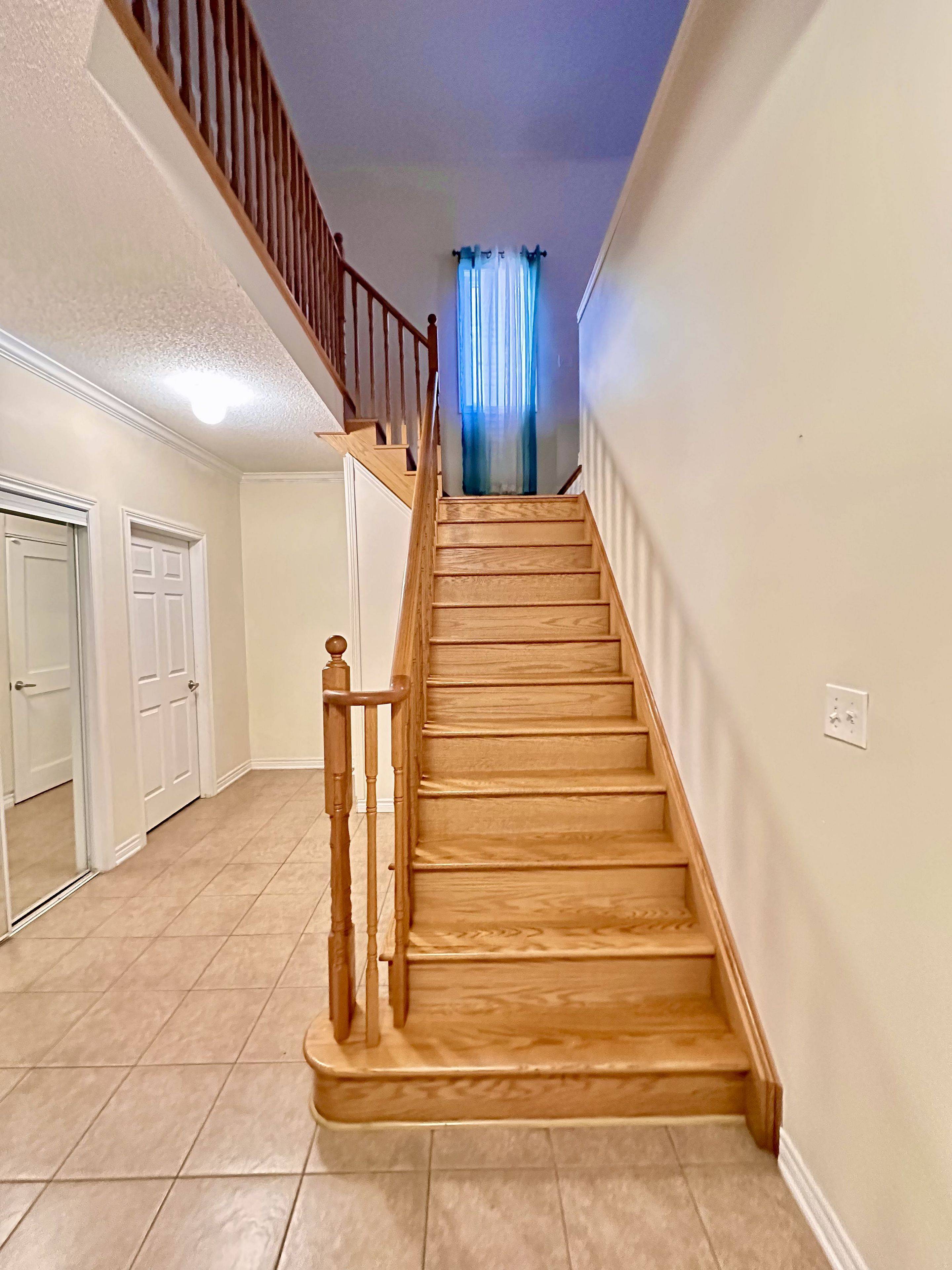 56 Baycliffe DR #Main, Whitby, ON L1P 0B2