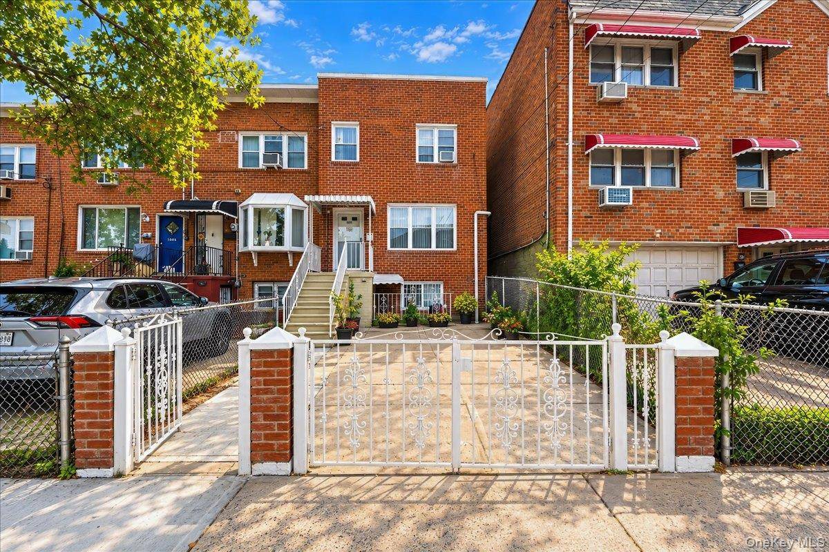 1360 Edwards AVE, Bronx, NY 10461
