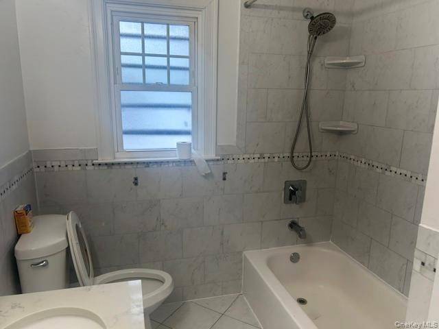 543 Palmer RD #2, Yonkers, NY 10701