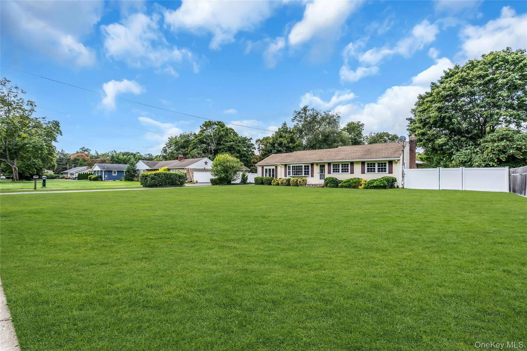 168 Cambon AVE, Saint James, NY 11780