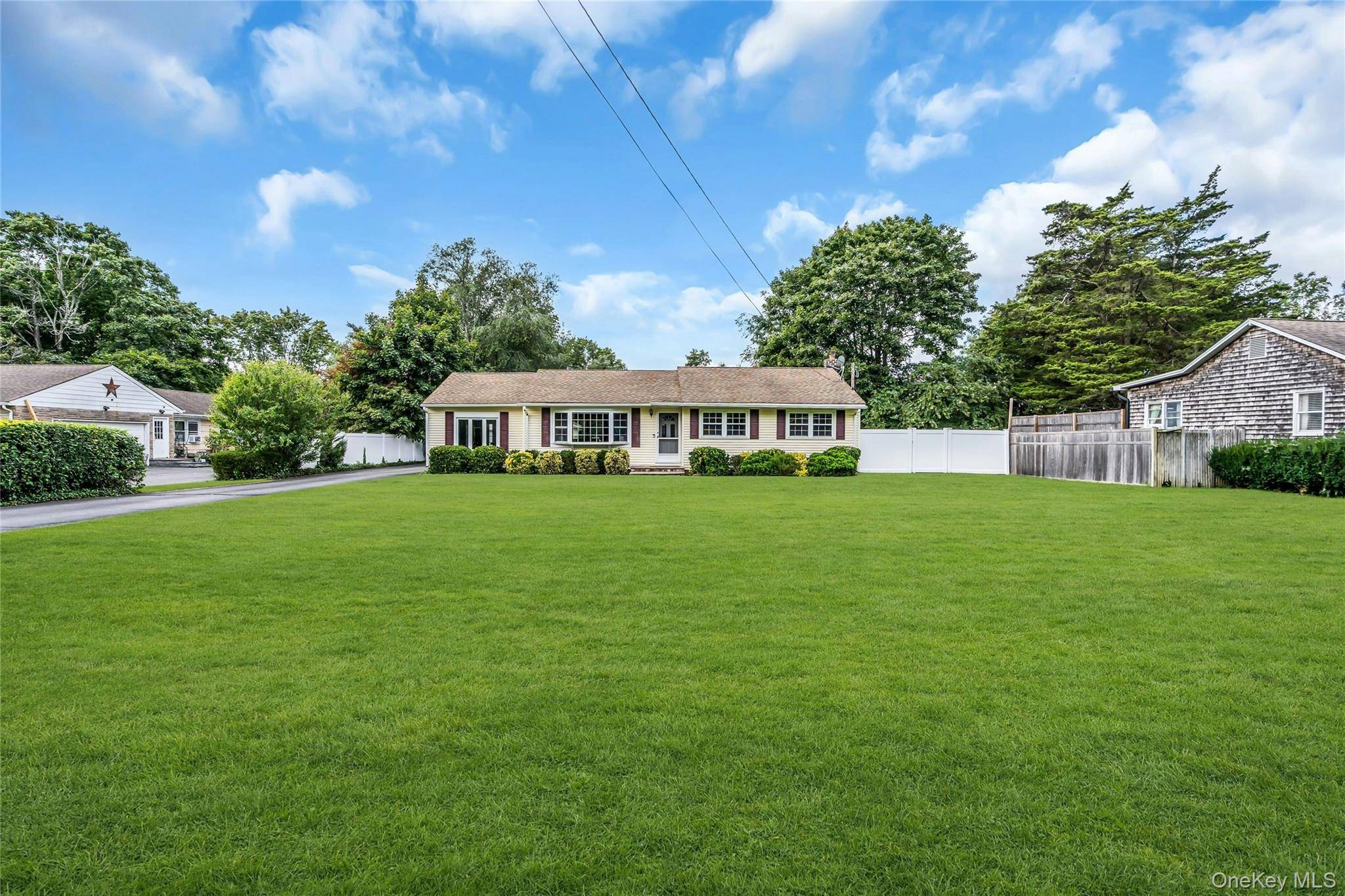 168 Cambon AVE, Saint James, NY 11780