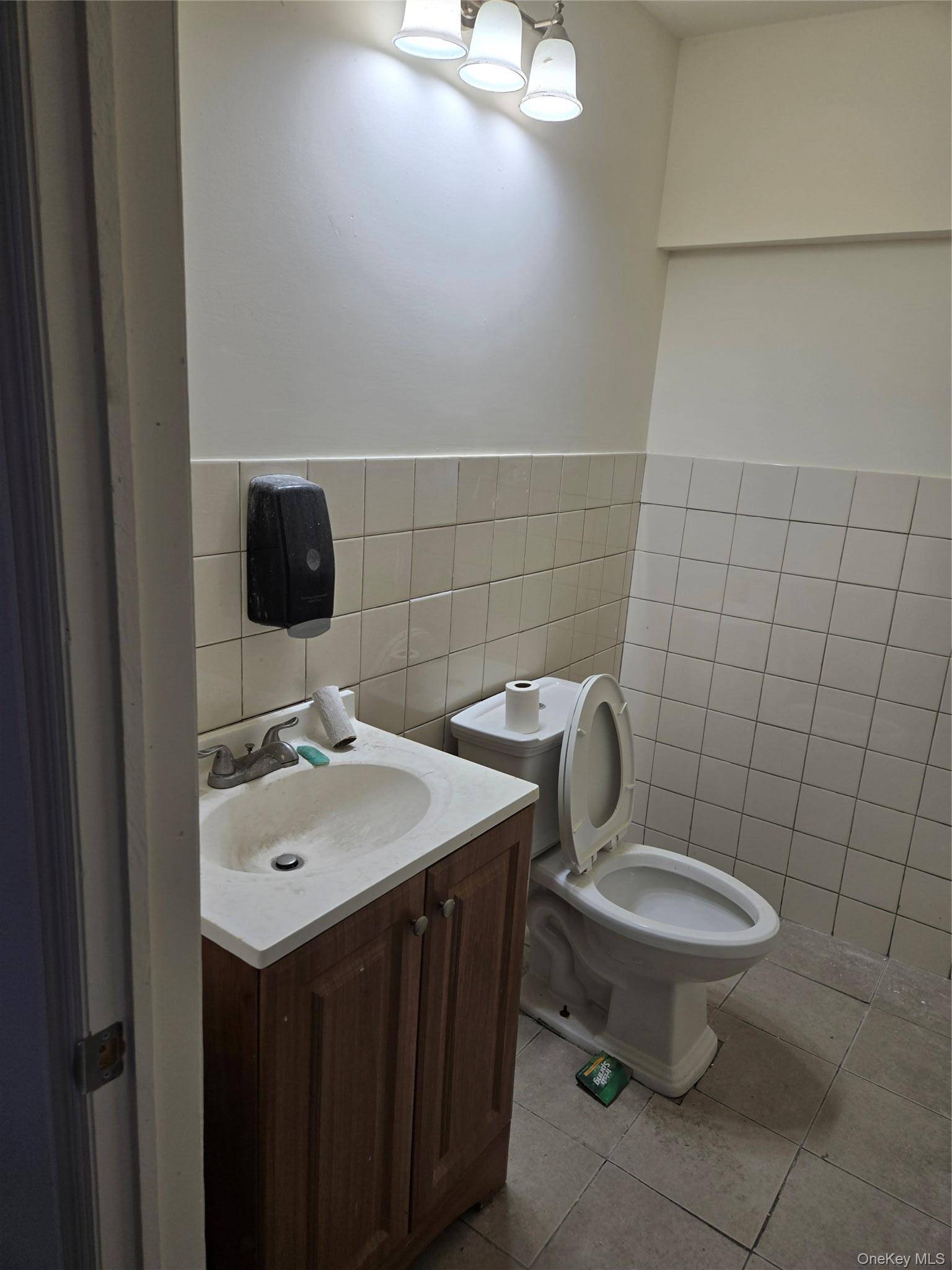 855 Yonkers AVE, Yonkers, NY 10704