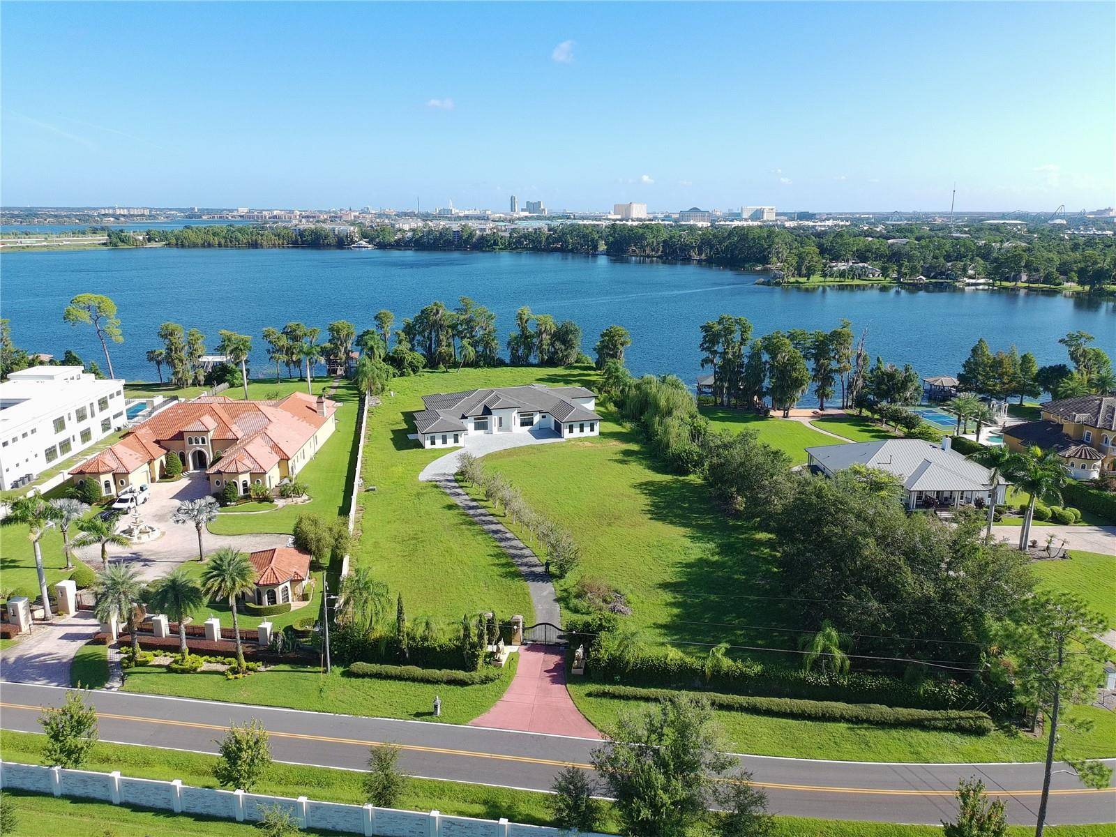 7240 LAKE WILLIS, Orlando, FL 32821