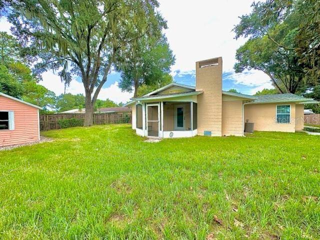 30820 GLENN DR, Tavares, FL 32778