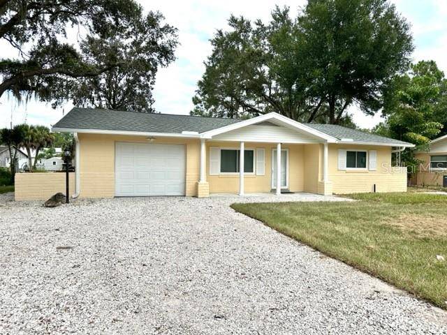 30820 GLENN DR, Tavares, FL 32778
