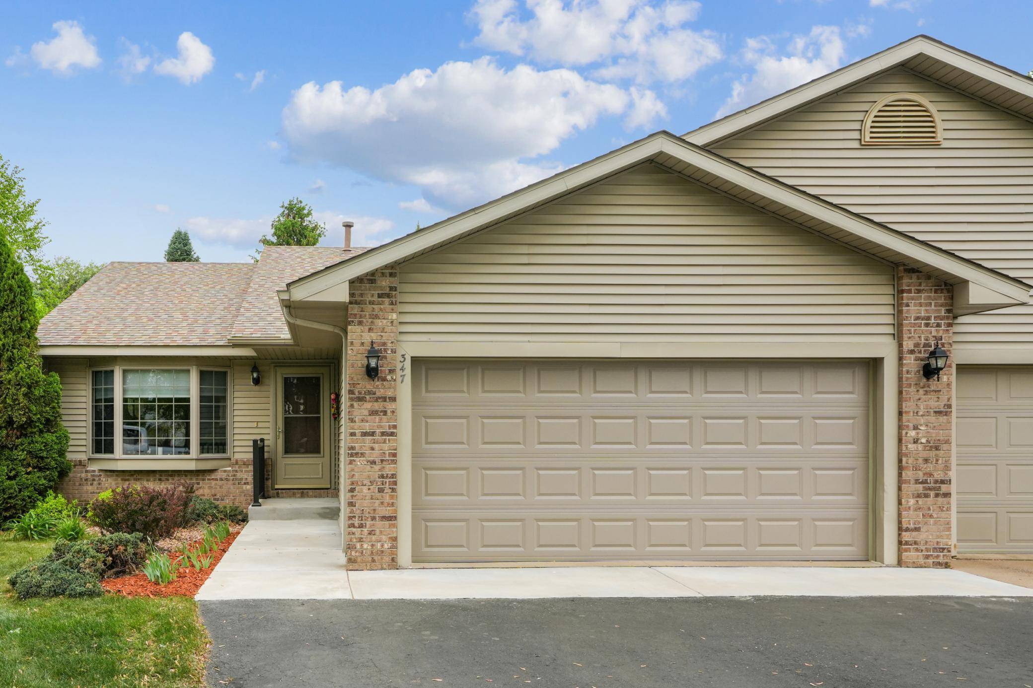 347 Wesley CT, River Falls, WI 54022
