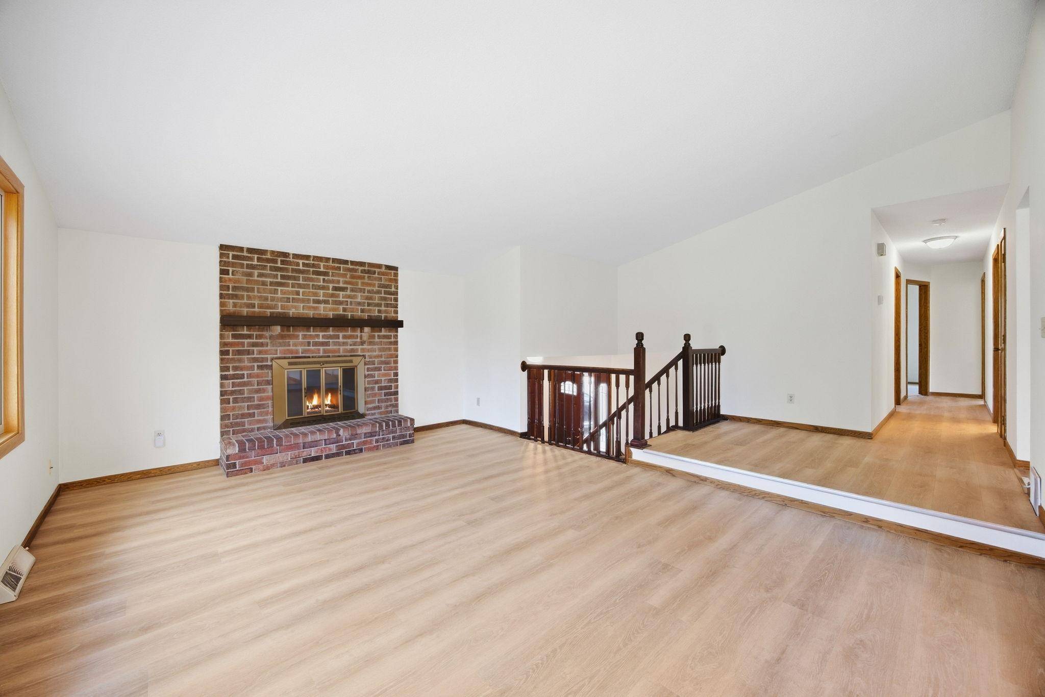 8818 N Brook AVE N, Brooklyn Park, MN 55428