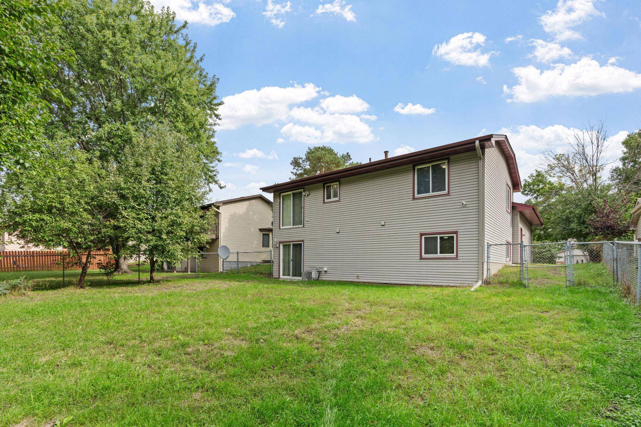 1652 84th CT N, Brooklyn Park, MN 55444