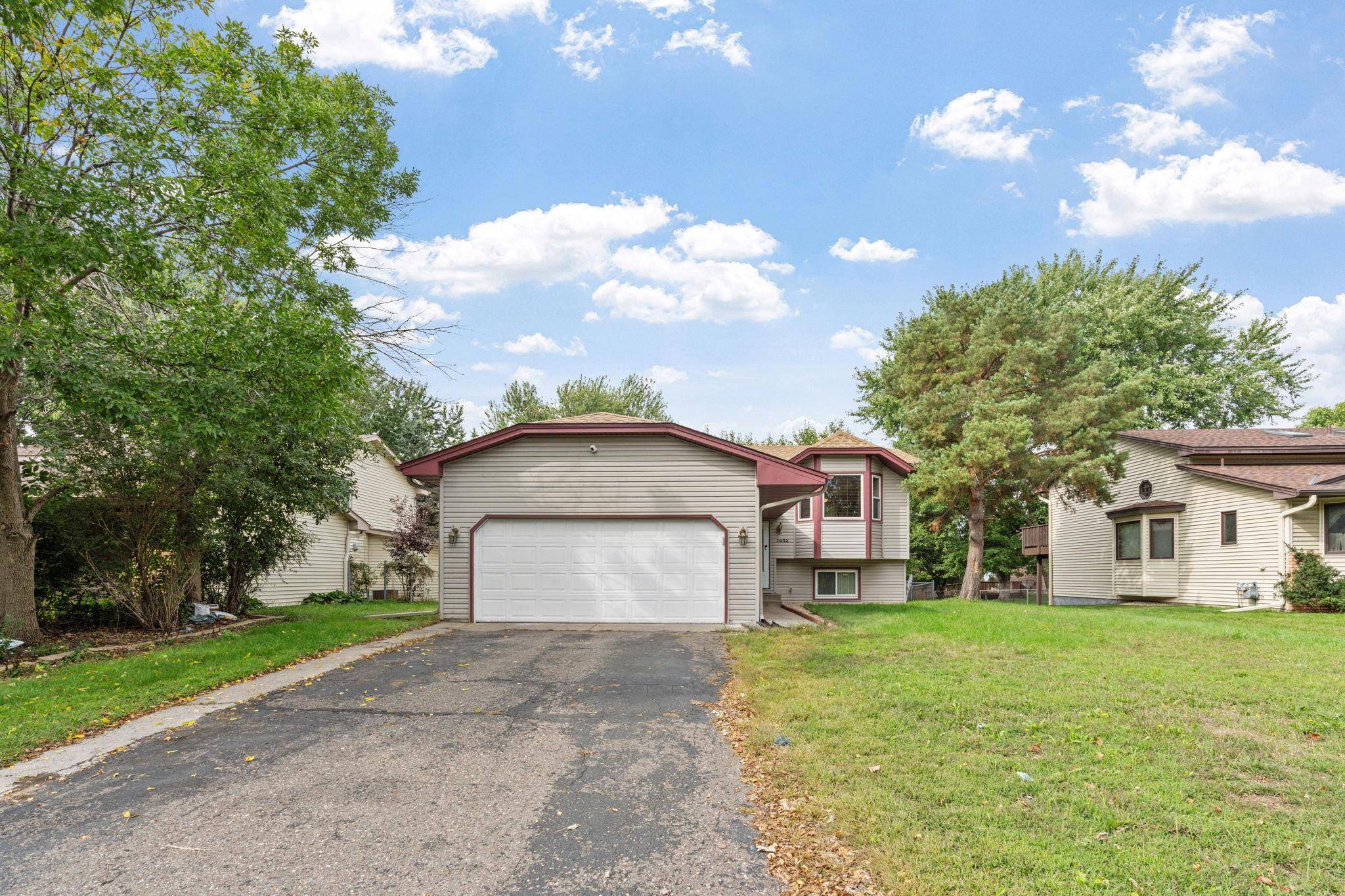 1652 84th CT N, Brooklyn Park, MN 55444