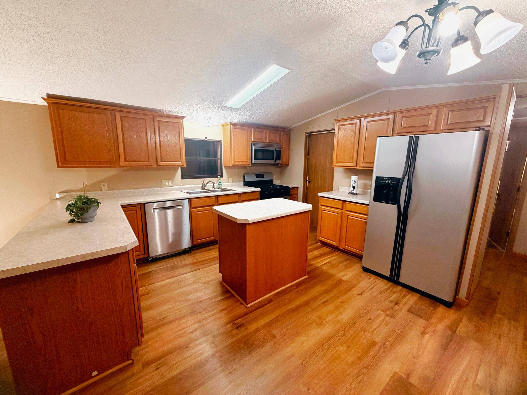 703 30th ST NW, Faribault, MN 55021