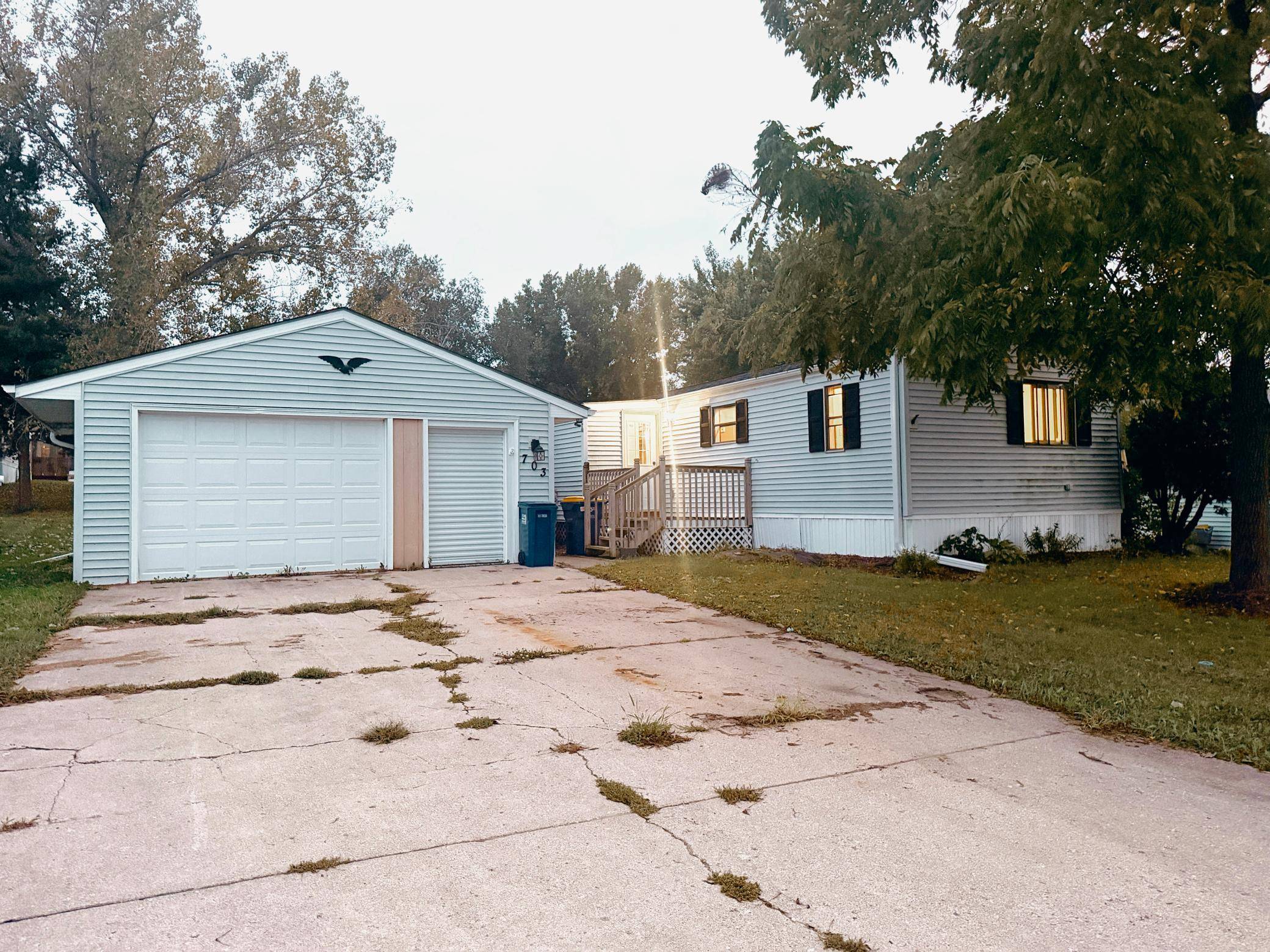 703 30th ST NW, Faribault, MN 55021