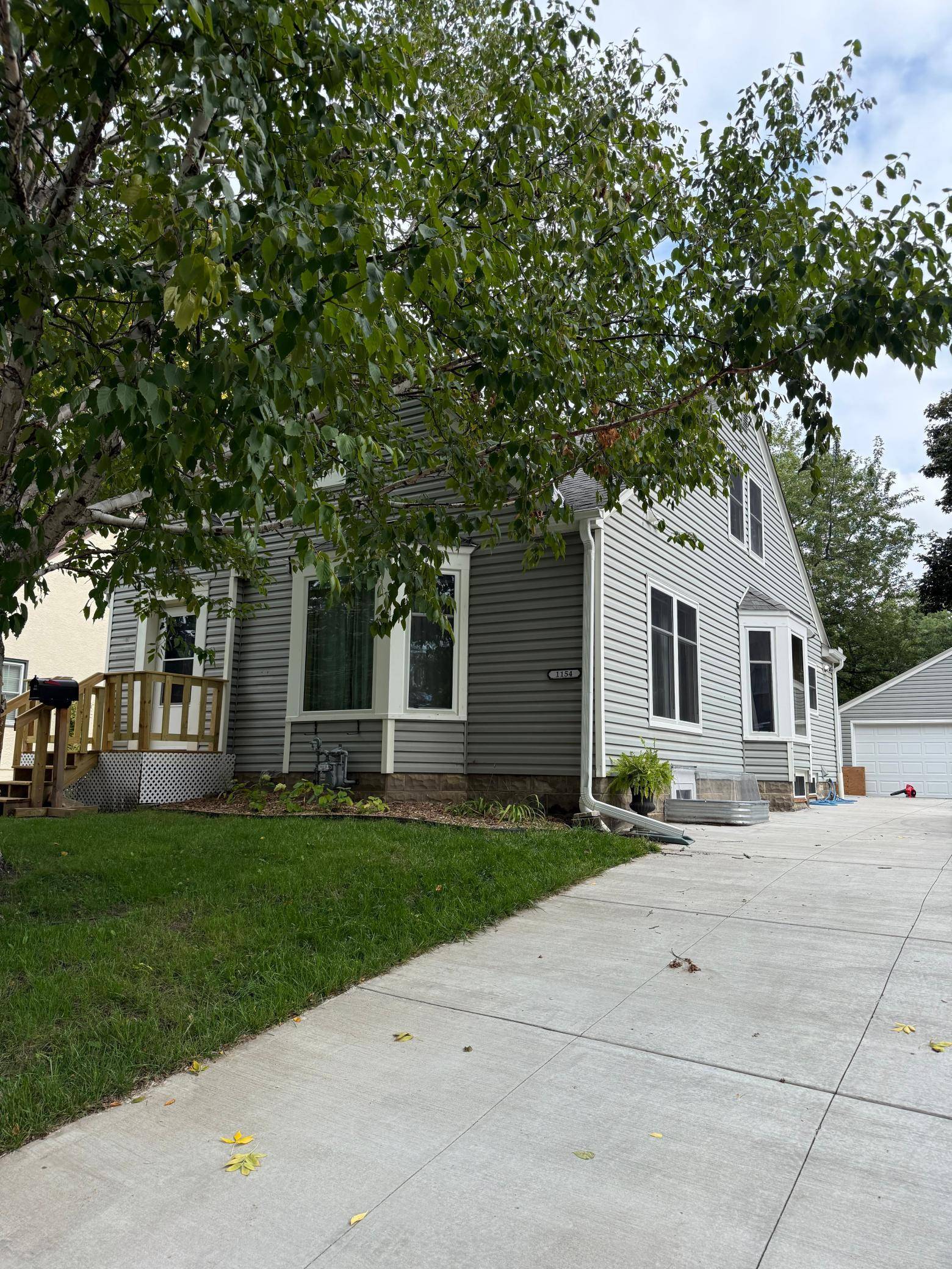 1154 Cherokee AVE, West Saint Paul, MN 55118
