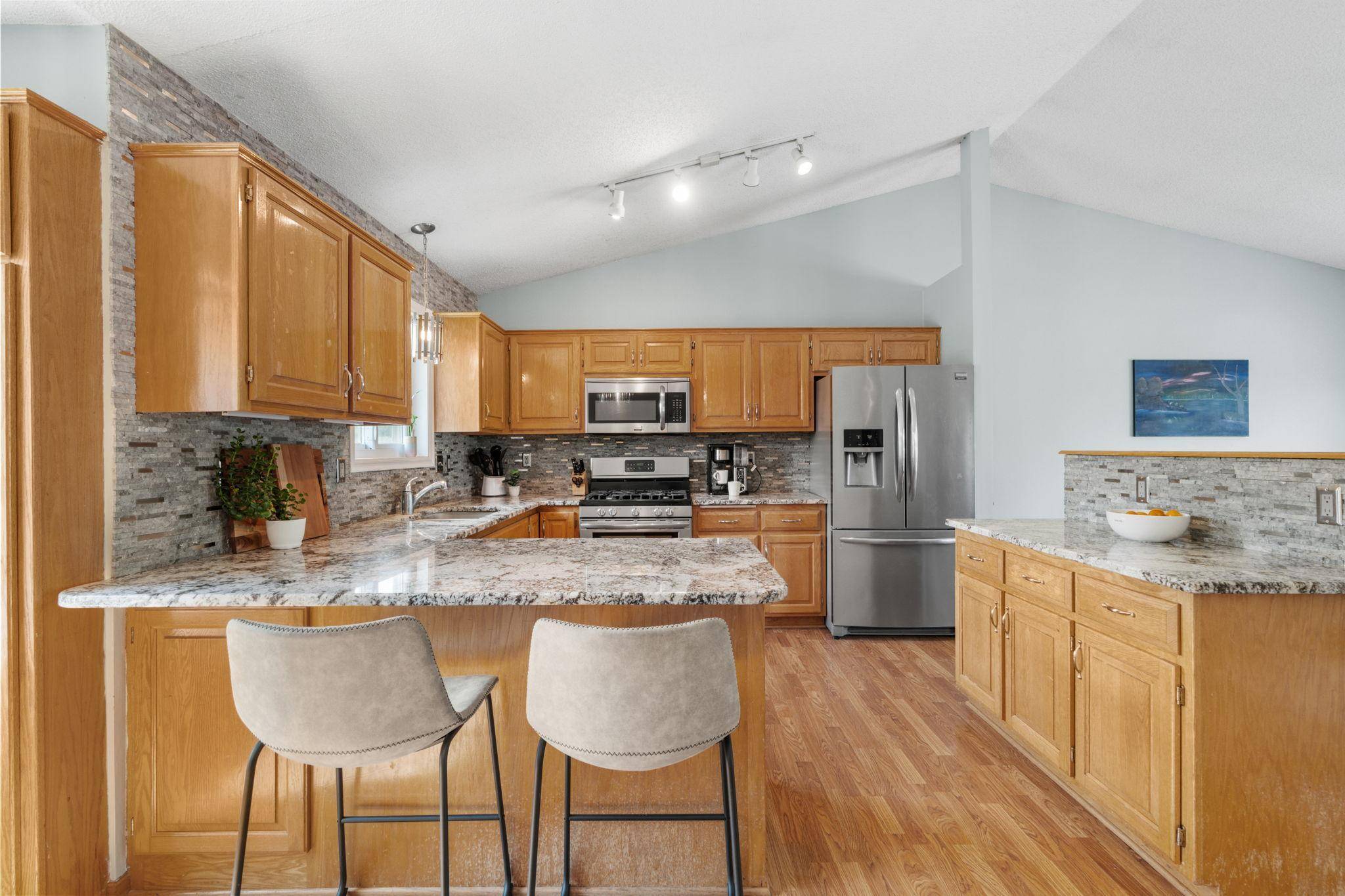 18566 96th PL N, Maple Grove, MN 55311