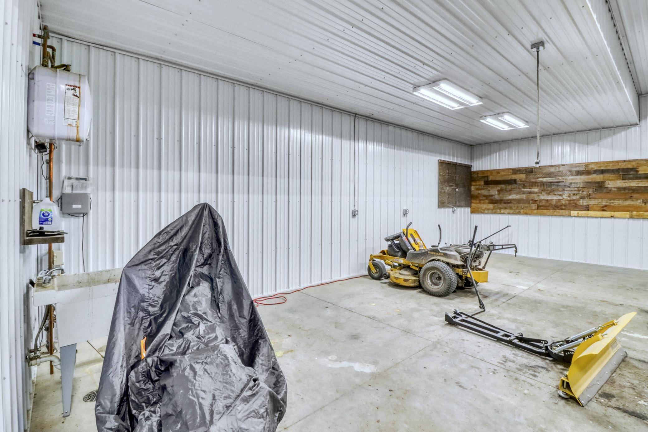 2233 Sheyenne ST, West Fargo, ND 58078