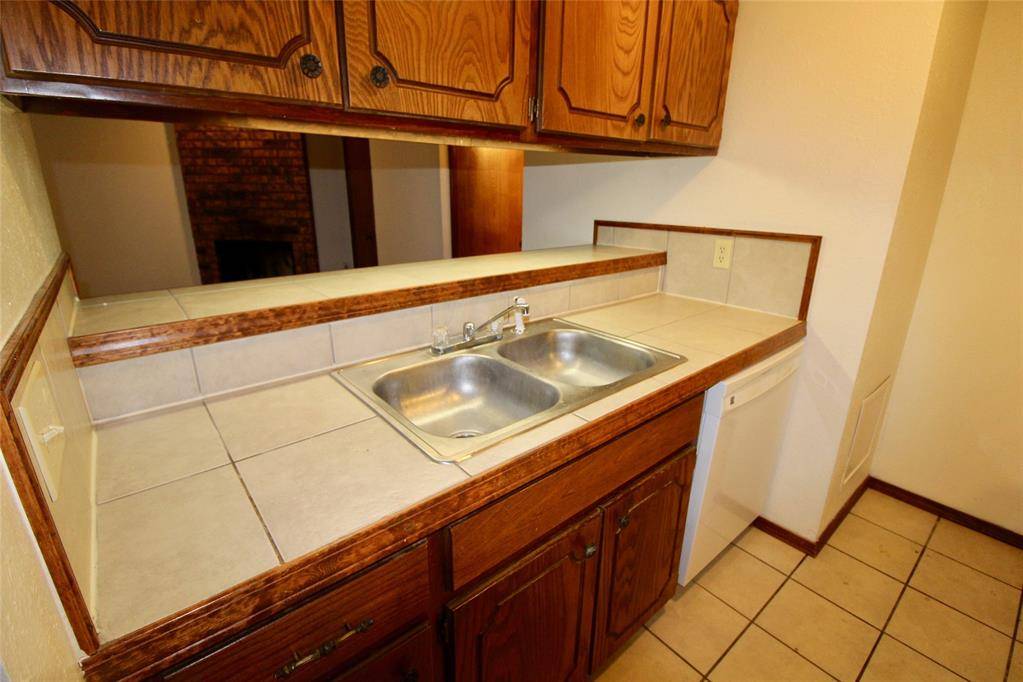 902 Acacia CIR #902, Noble, OK 73068