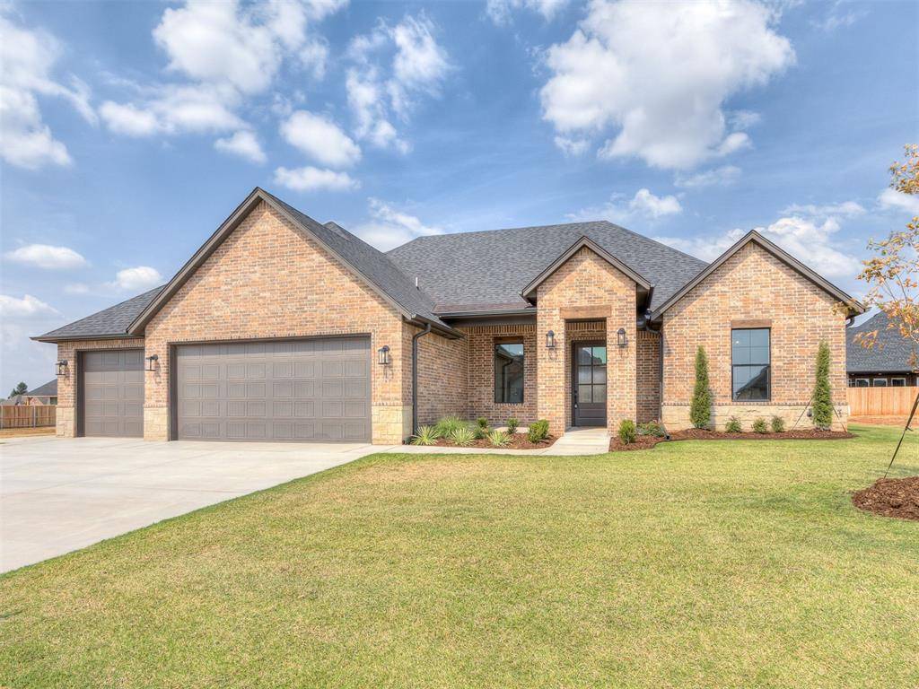 2217 W Cole DR, Mustang, OK 73064