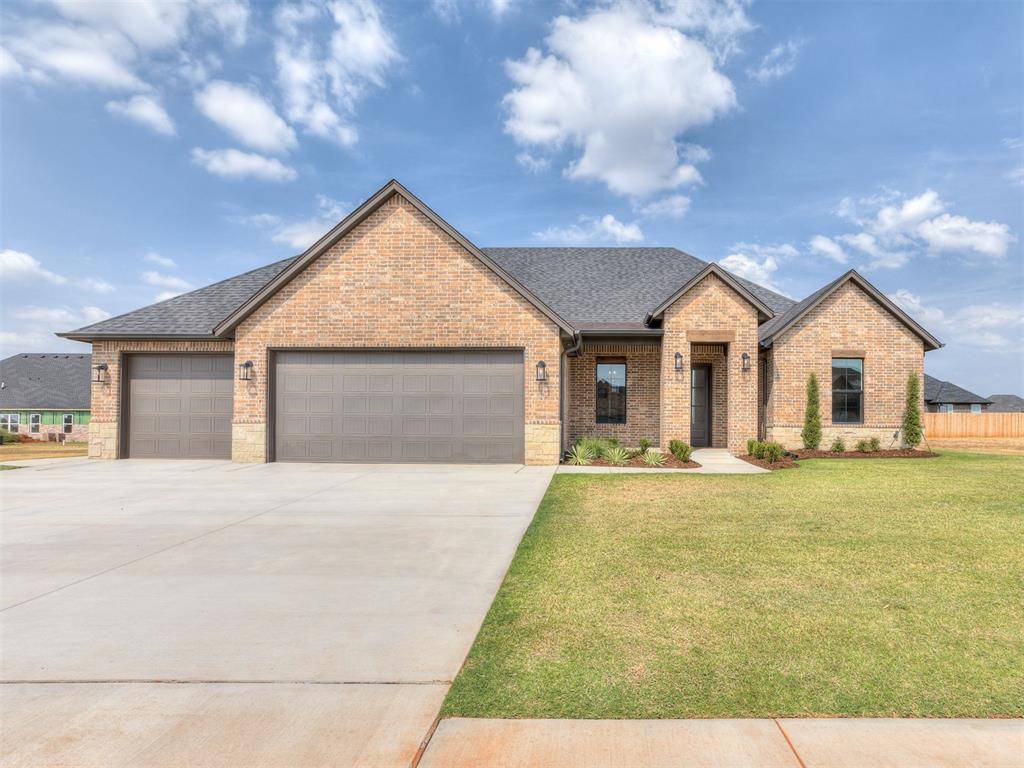 2217 W Cole DR, Mustang, OK 73064
