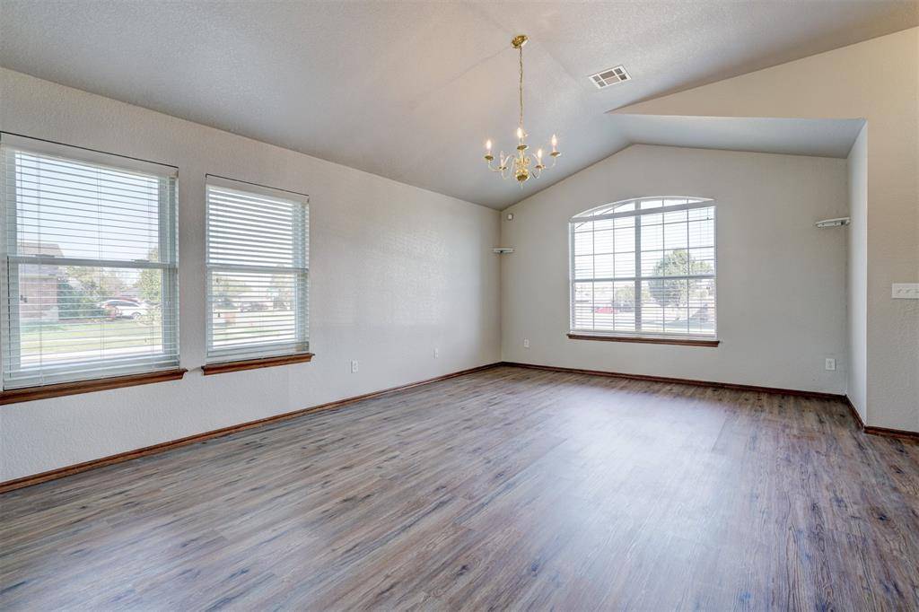 10301 Plymouth CT, Oklahoma City, OK 73159