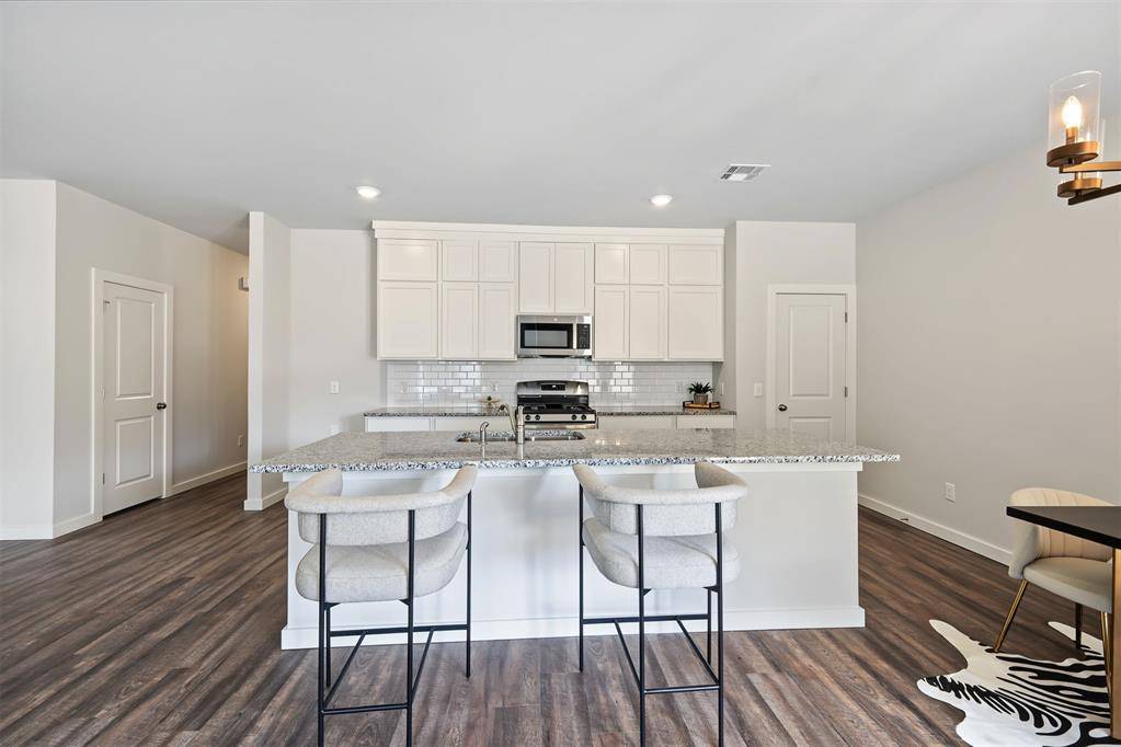 861 Stella TRL, Guthrie, OK 73044