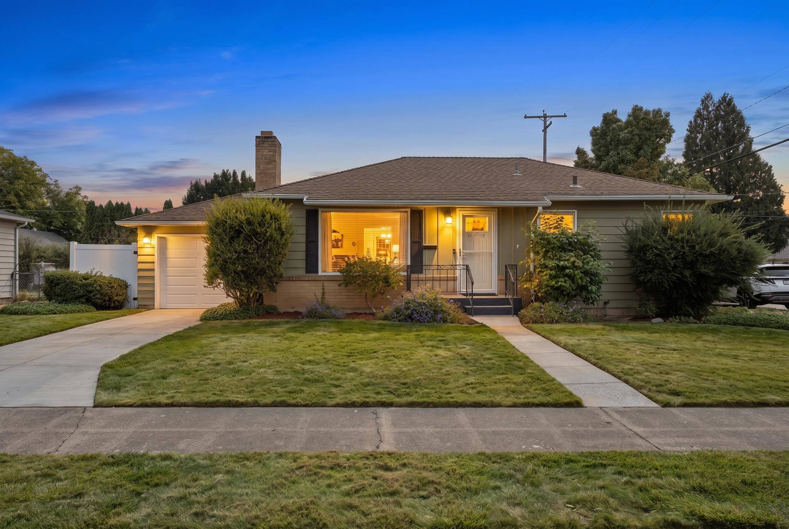 4823 W Hoffman Pl, Spokane, WA 99205