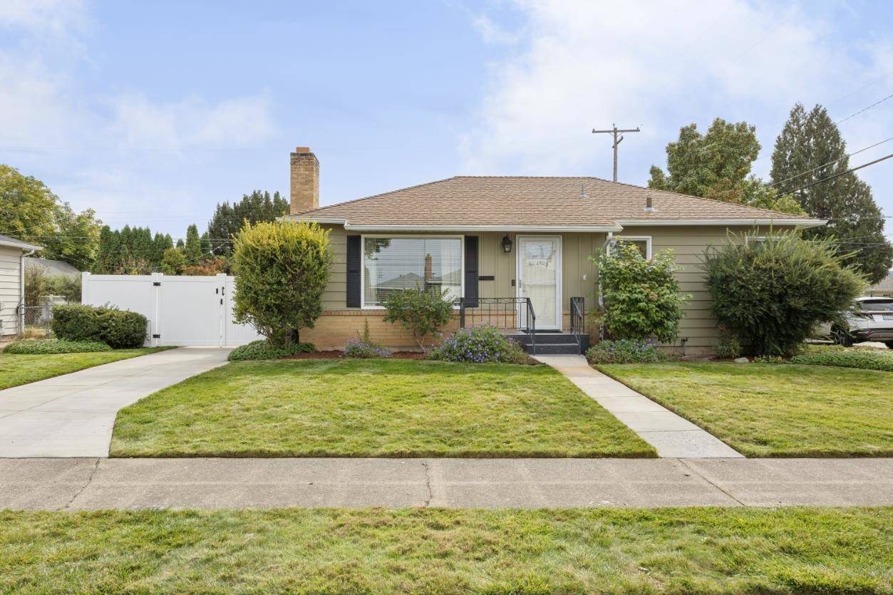 4823 W Hoffman Pl, Spokane, WA 99205