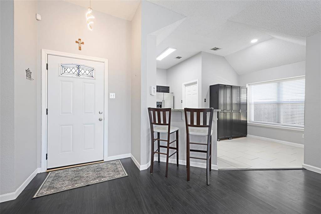 2202 Ashwood Court, Carrollton, TX 75006