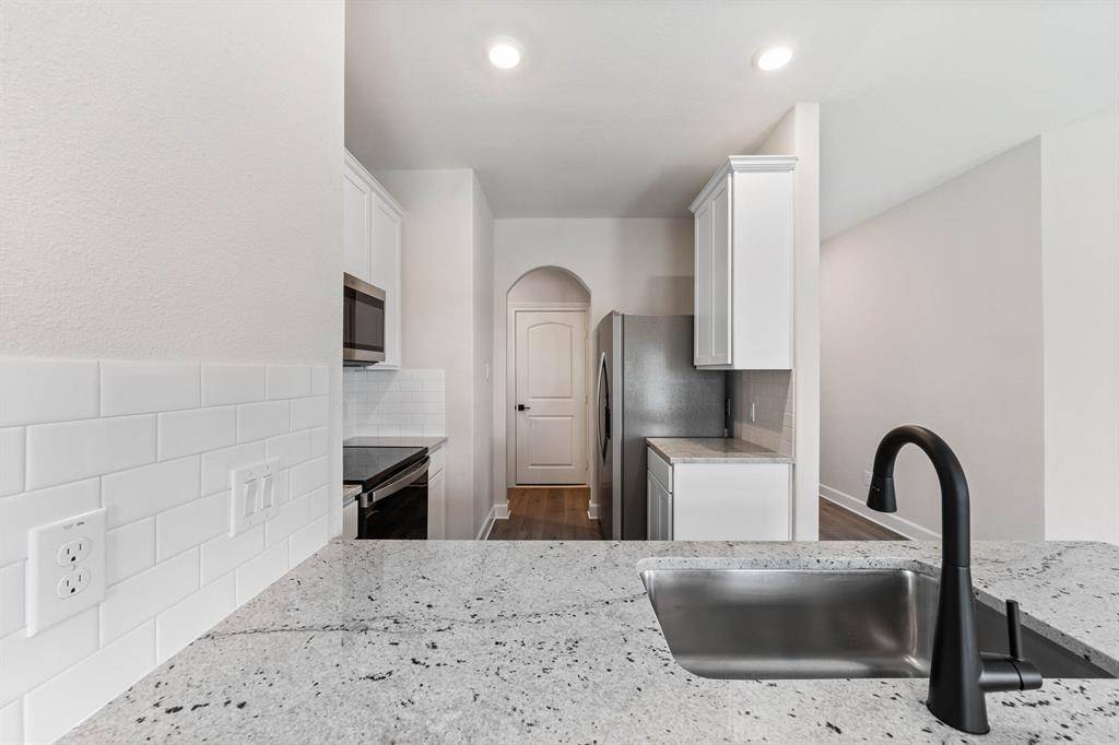 1020 Cypress Avenue, Hutchins, TX 75141