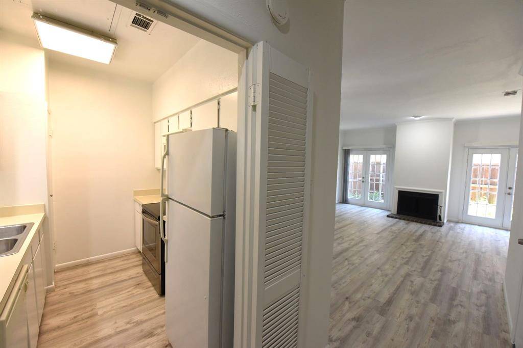 2727 Shelby Avenue #M, Dallas, TX 75219