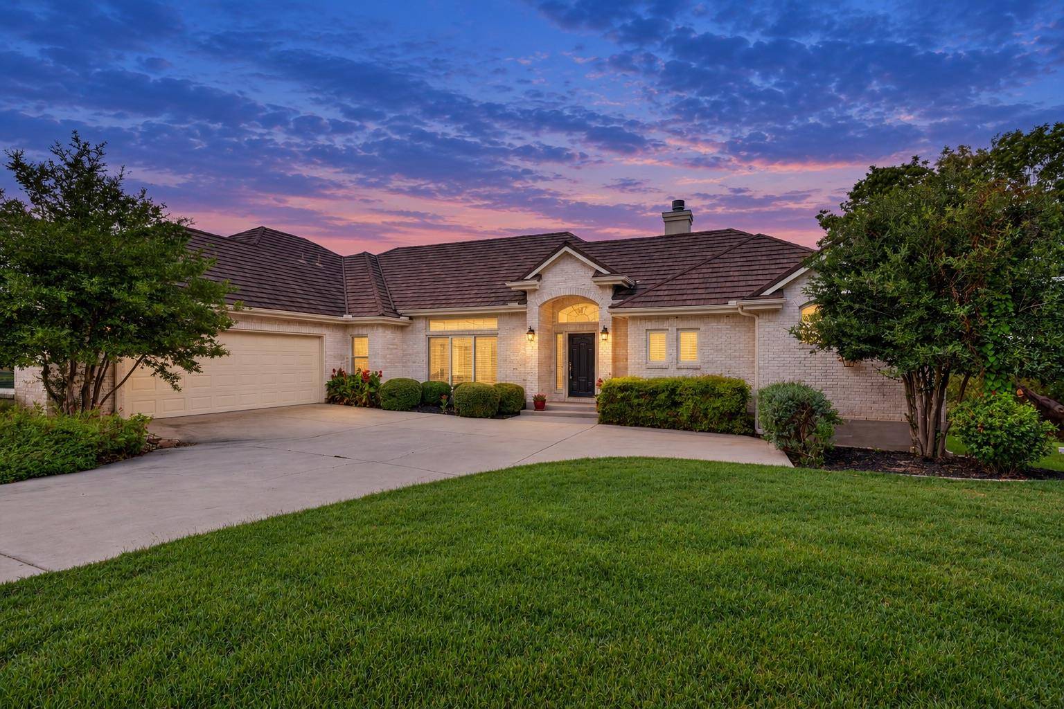 209 Overlook CT, Georgetown, TX 78628